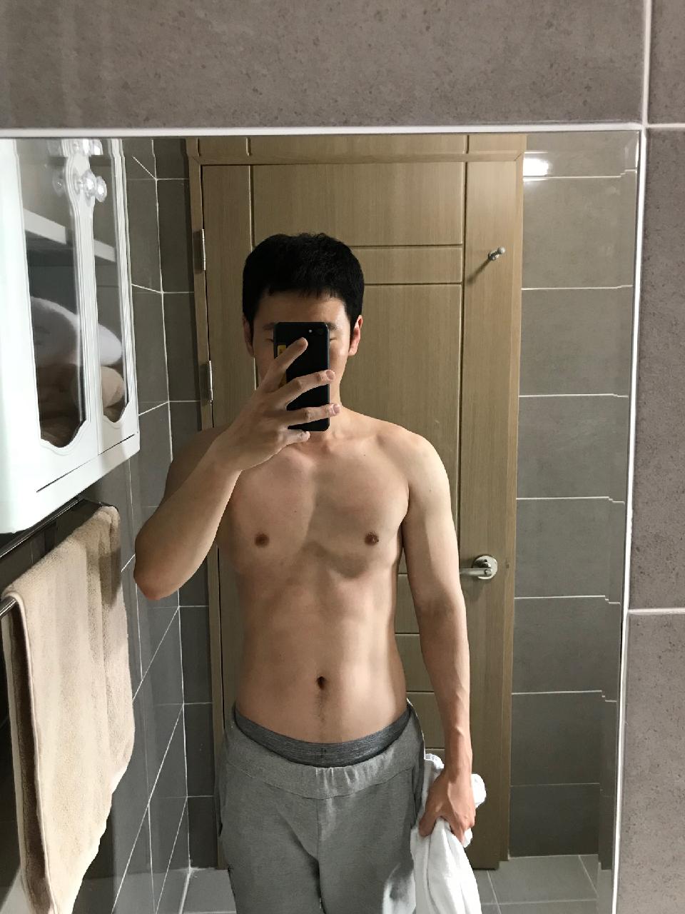 /user/s/stronggym/editor/1810/8f382f312ff65b94ed0a447314c9c18e_1540801920_2976.jpg 이미지크게보기